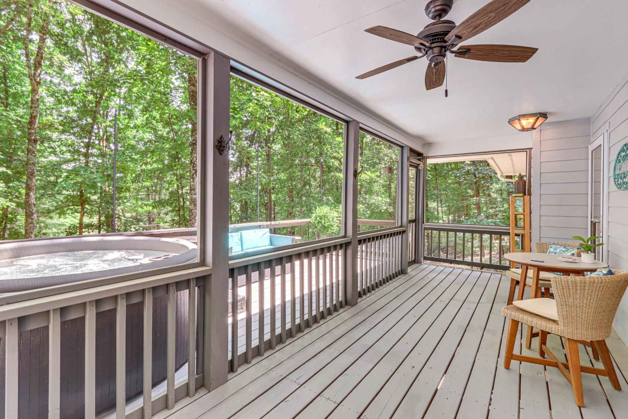 Pet-Friendly Home With Hot Tub In Blue Ridge! Eksteriør bilde